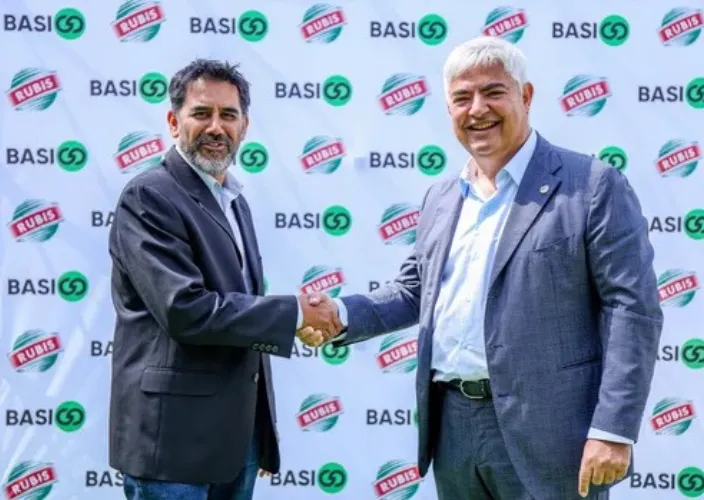 BasiGo and Rubis Energy Kenya Partner to Expand EV Charging Infrastructure Across Kenya